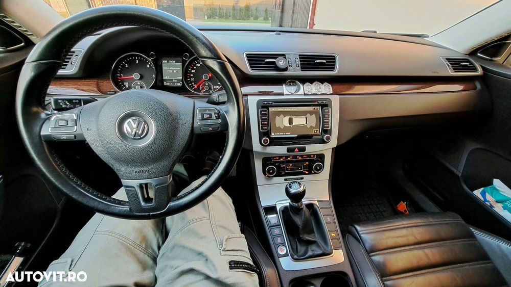 Volkswagen Passat 1.6 TDI BlueMotion Technology Trendline - 6