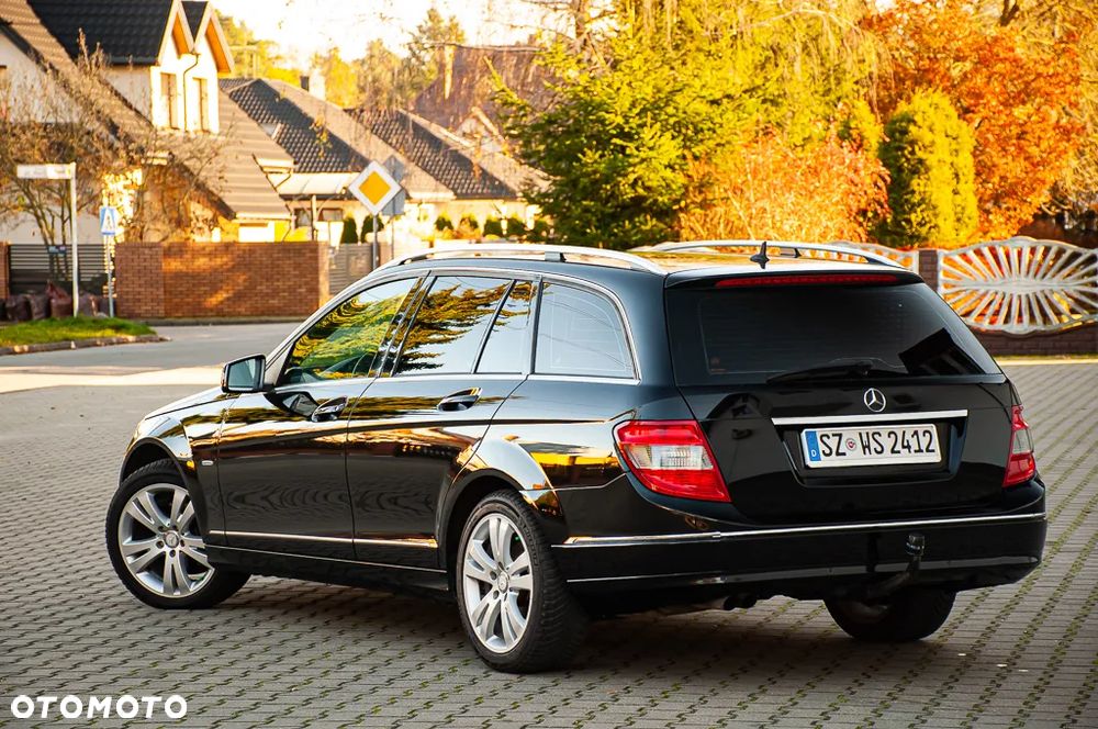 Mercedes-Benz Klasa C 180 T Kompressor BlueEFFICIENCY Avantgarde - 36