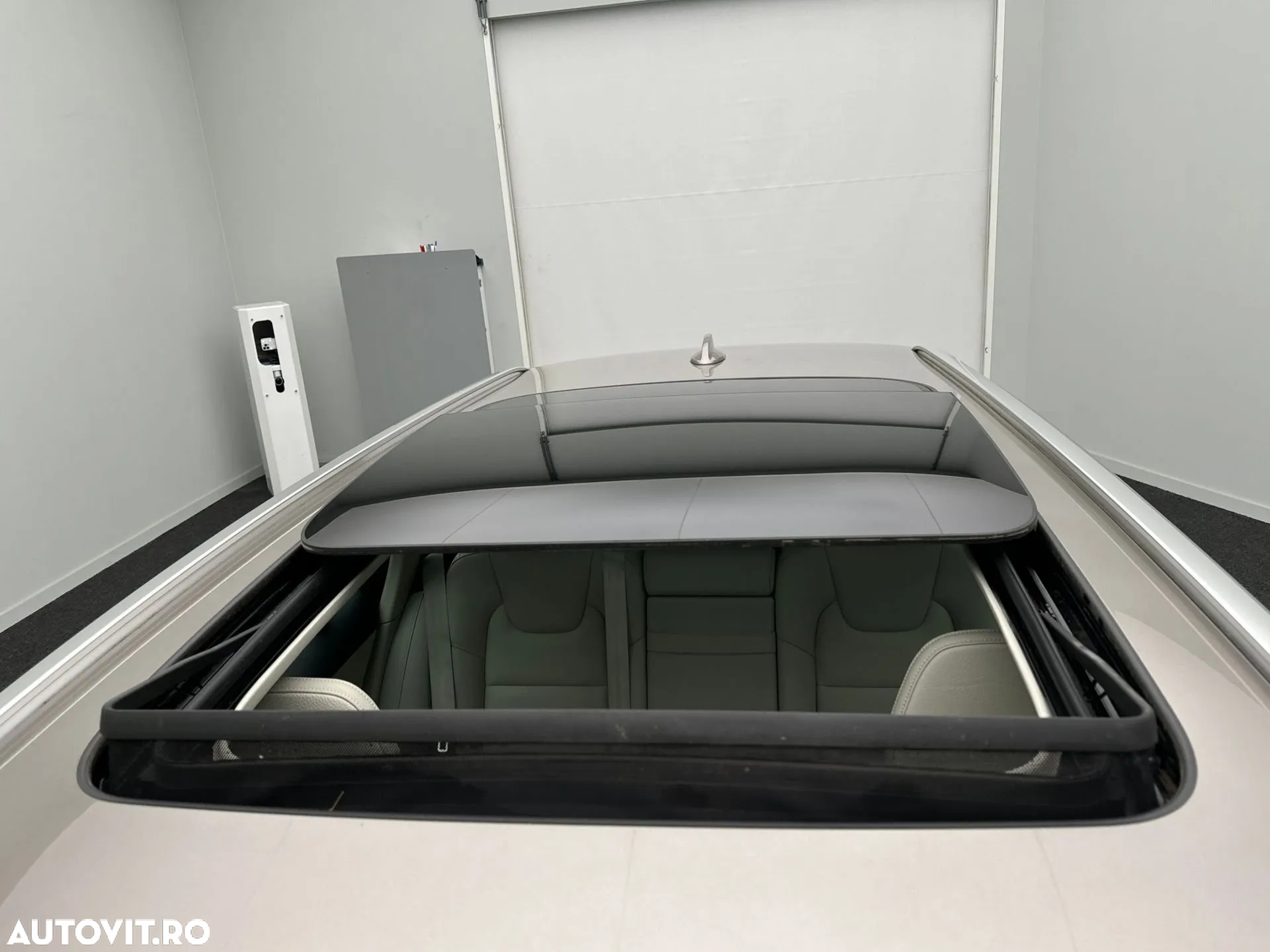 Volvo V60 T8 AWD Recharge Geartronic Inscription - 16
