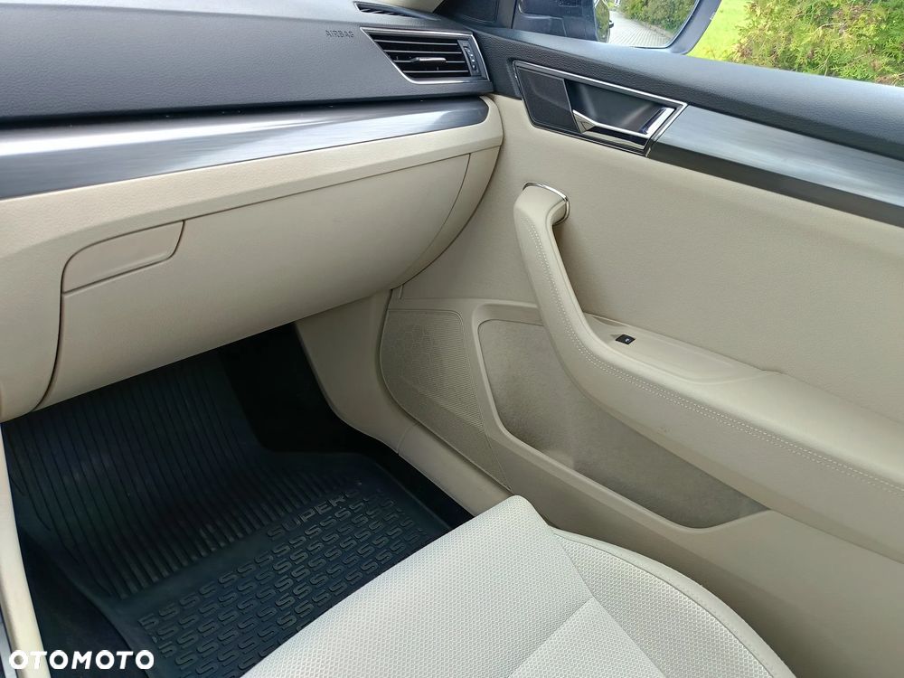 Skoda Superb 2.0 TSI Style DSG - 18