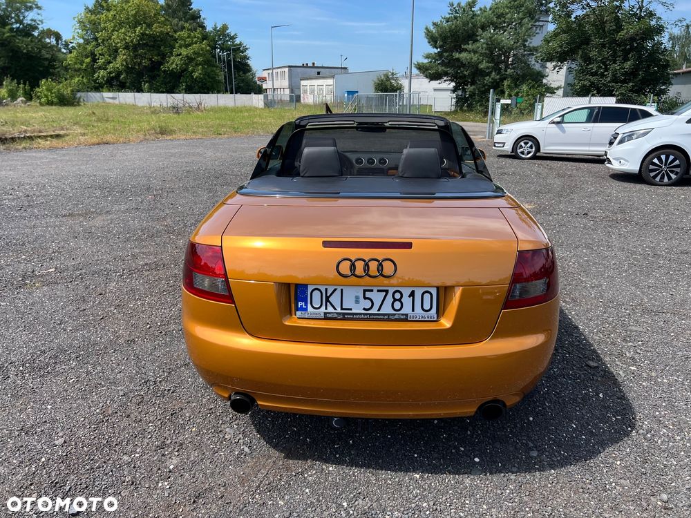 Audi A4 Cabrio 2.4 - 11
