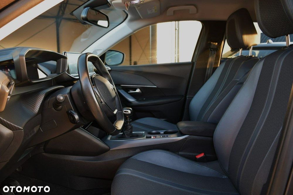 Peugeot 2008 1.2 PureTech Allure Pack S&S - 15