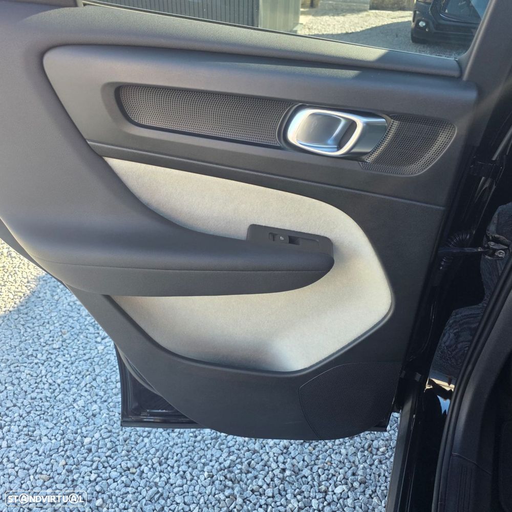Volvo XC 40 1.5 T3 Momentum - 29