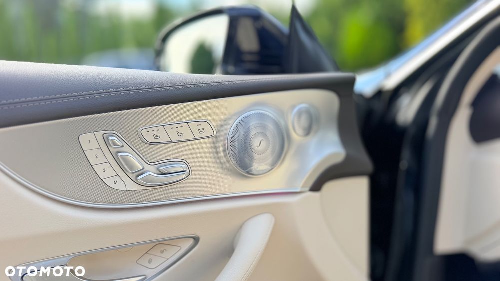 Mercedes-Benz Klasa E 220 d 4Matic 9G-TRONIC AMG Line - 13