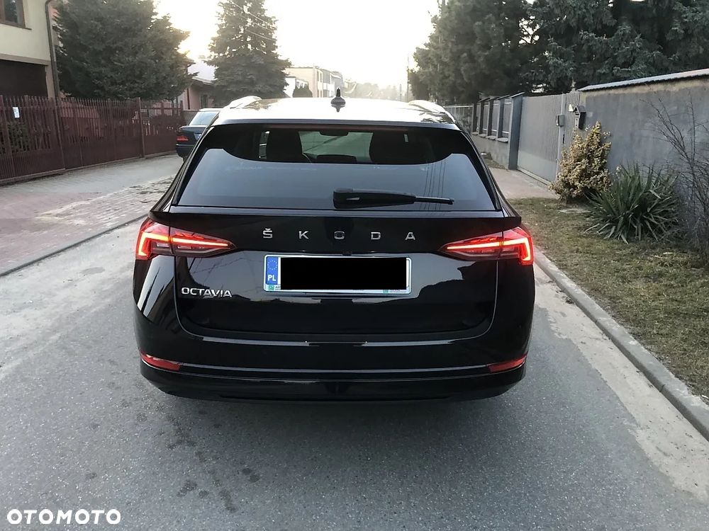 Skoda Octavia 2.0 TDI SCR Style DSG - 6