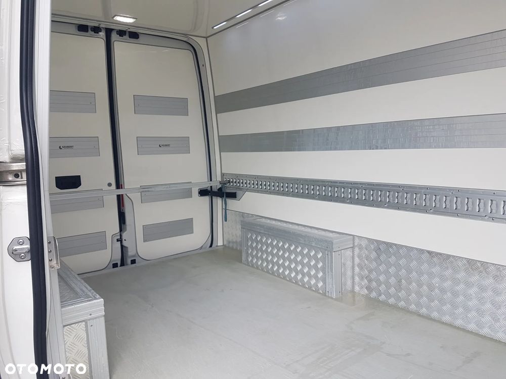 Volkswagen CRAFTER CHŁODNIA AGREGAT FUNKCJA GRZANIA IZOTERMA ZANOTTI Z350 DŁUGI WYSOKI - 19