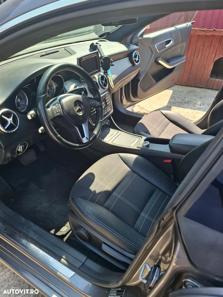 Mercedes-Benz CLA 220 - 5