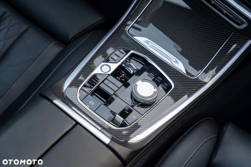 BMW X5 M M60i xDrive - 22