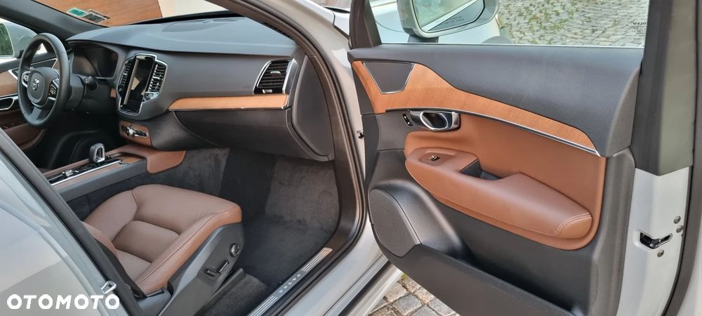 Volvo XC 90 T8 AWD Plus Bright - 26