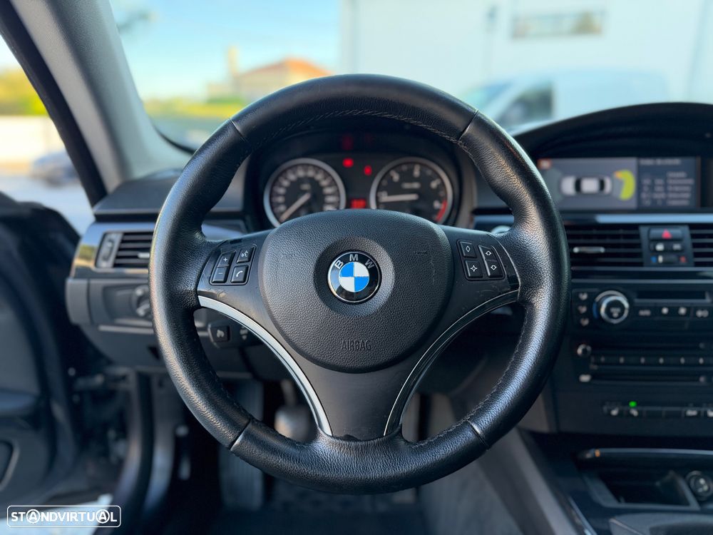 BMW 320 d Coupe - 19
