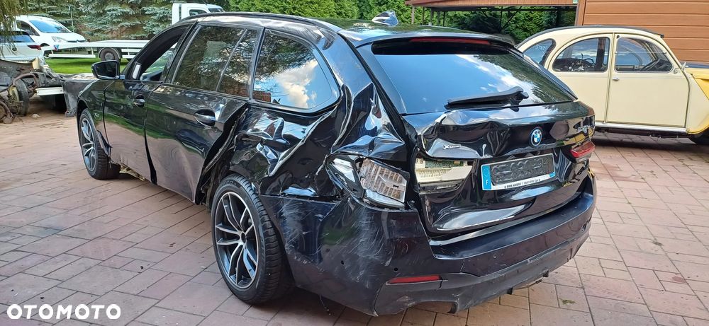 BMW Seria 5 530e xDrive - 19