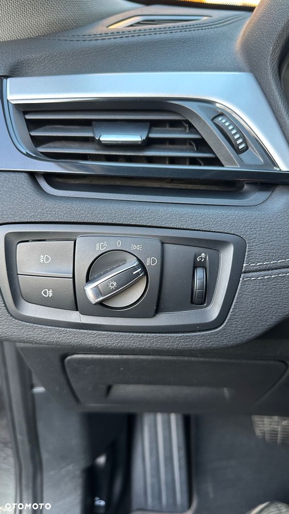 BMW X2 sDrive18d Advantage Plus - 11