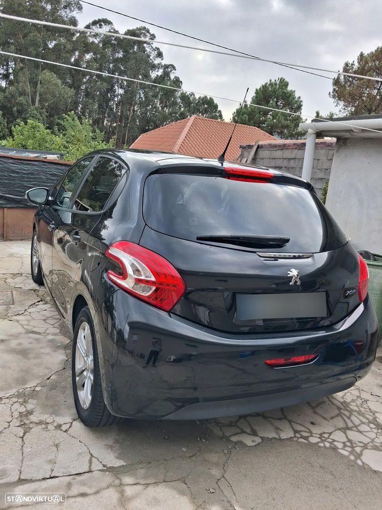 Peugeot 208 1.2 VTi SE Style - 7