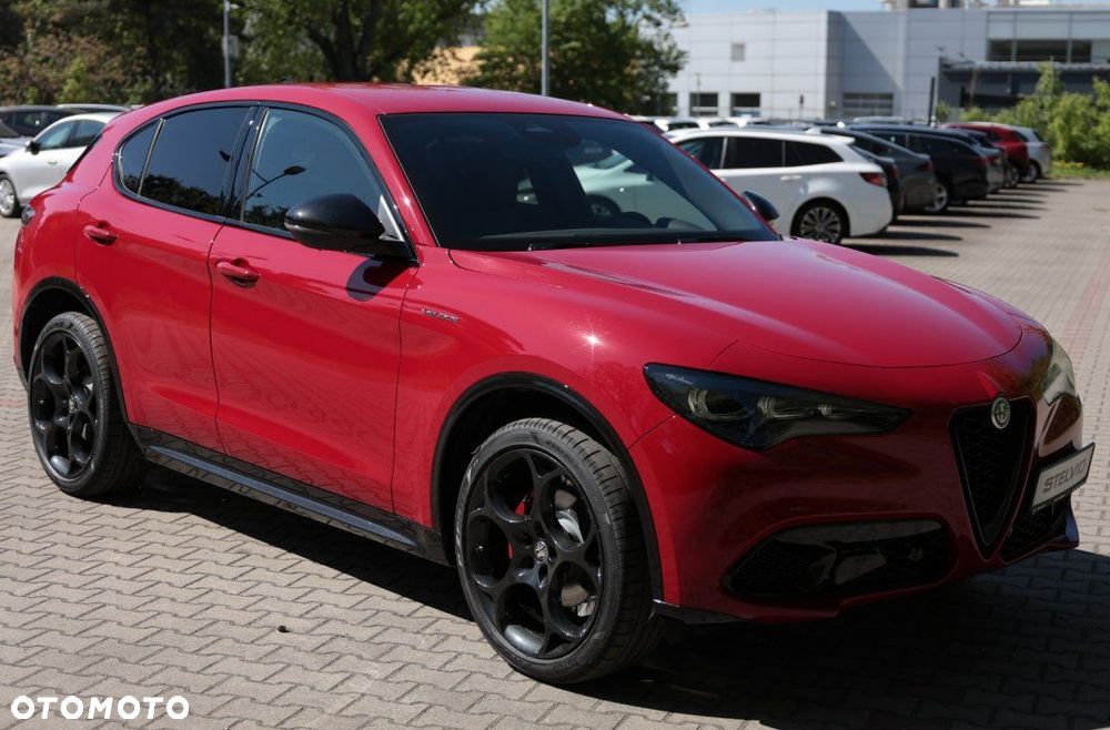Alfa Romeo Stelvio - 4
