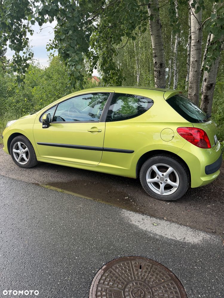 Peugeot 207 1.4 16V Presence - 1