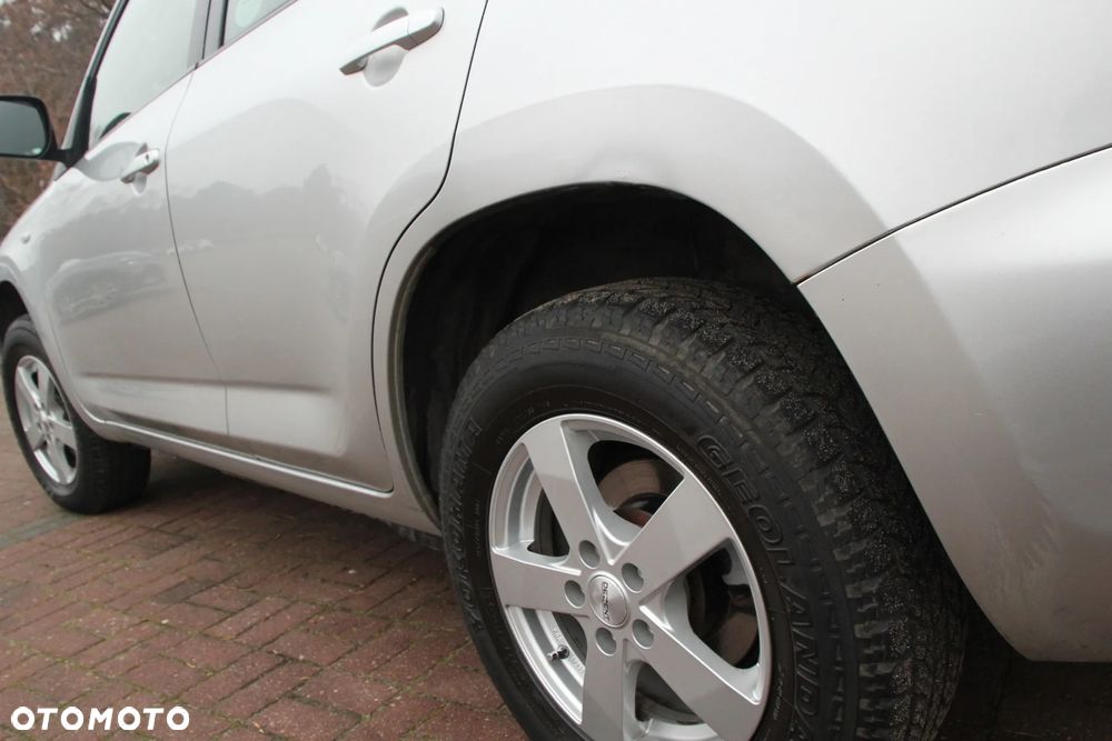 Toyota RAV4 2.0 VVT-i Luna - 7