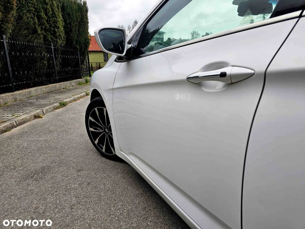 Hyundai i40 Kombi 1.7 CRDi Premium - 14