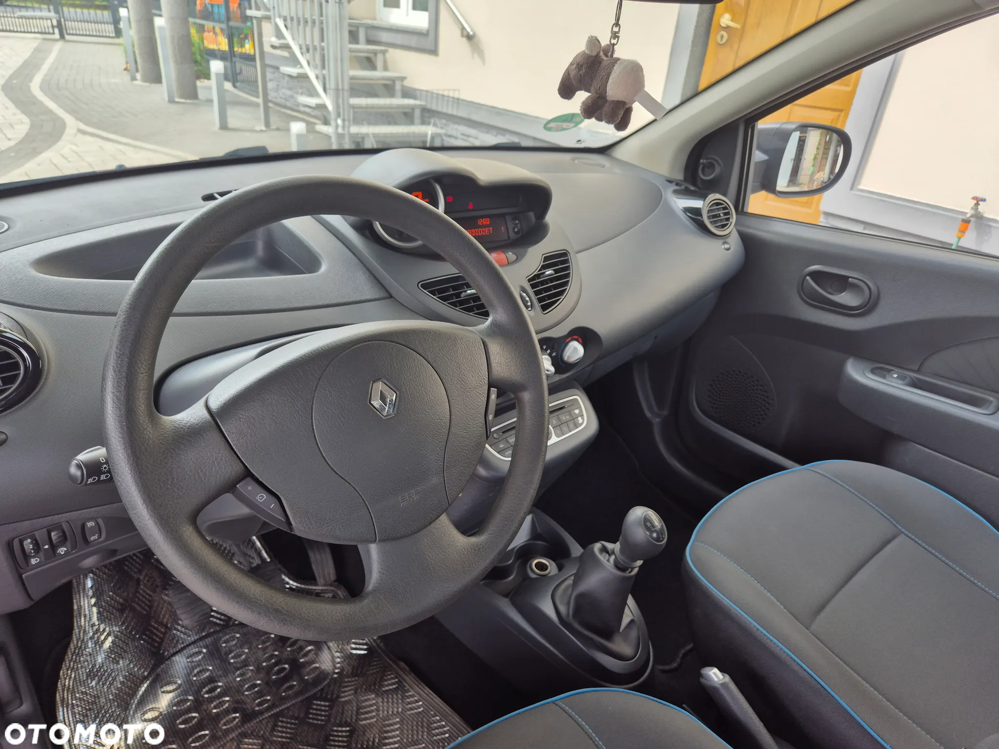 Renault Twingo 1.2 LEV 16V 75 Night & Day - 37