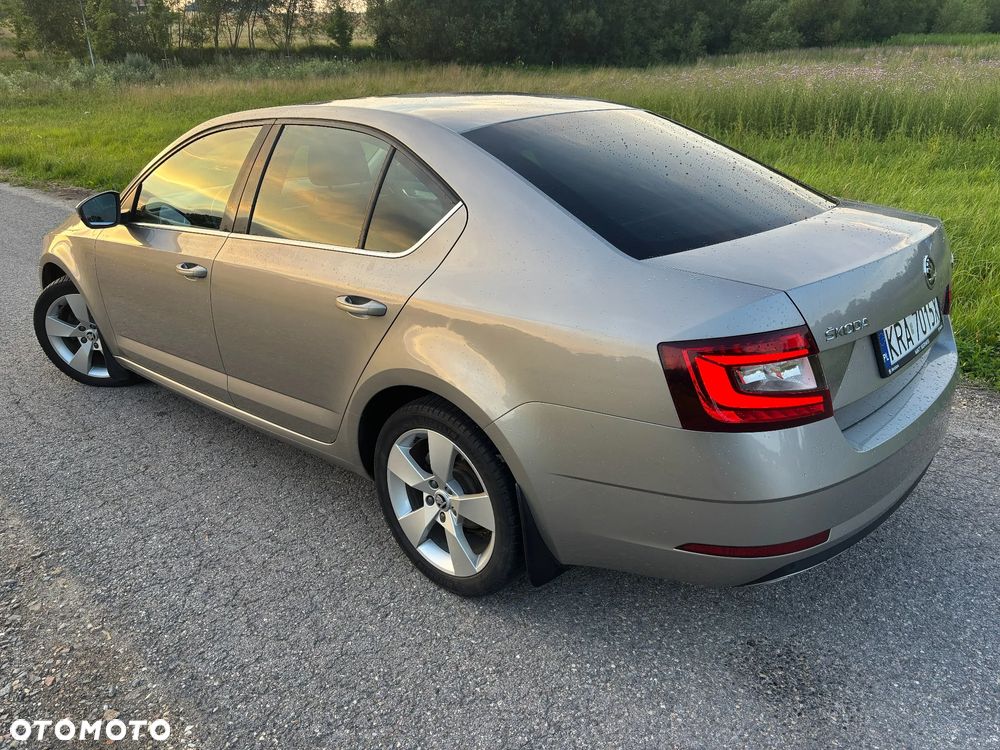 Skoda Octavia 1.4 TSI Style DSG - 4