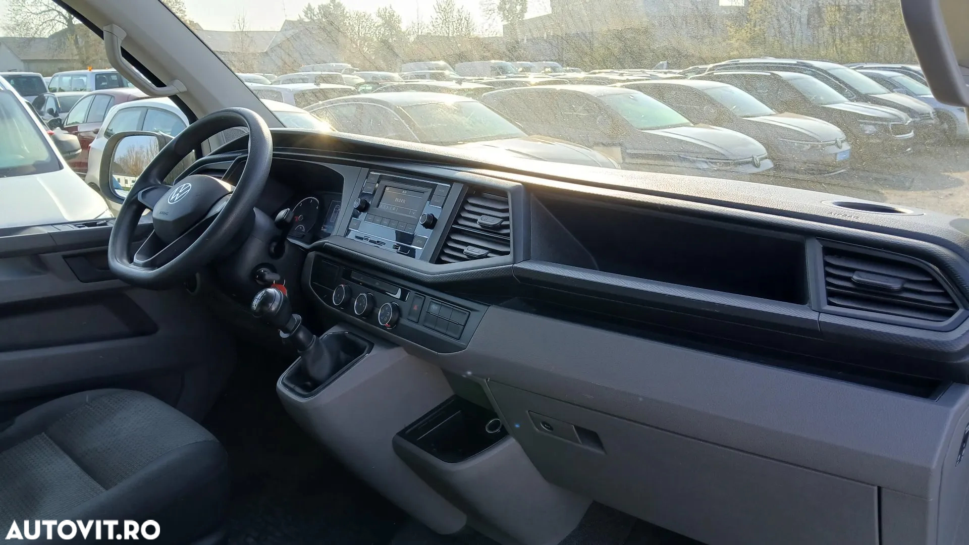 Volkswagen T6.1 LR 2,0 TDI - 5