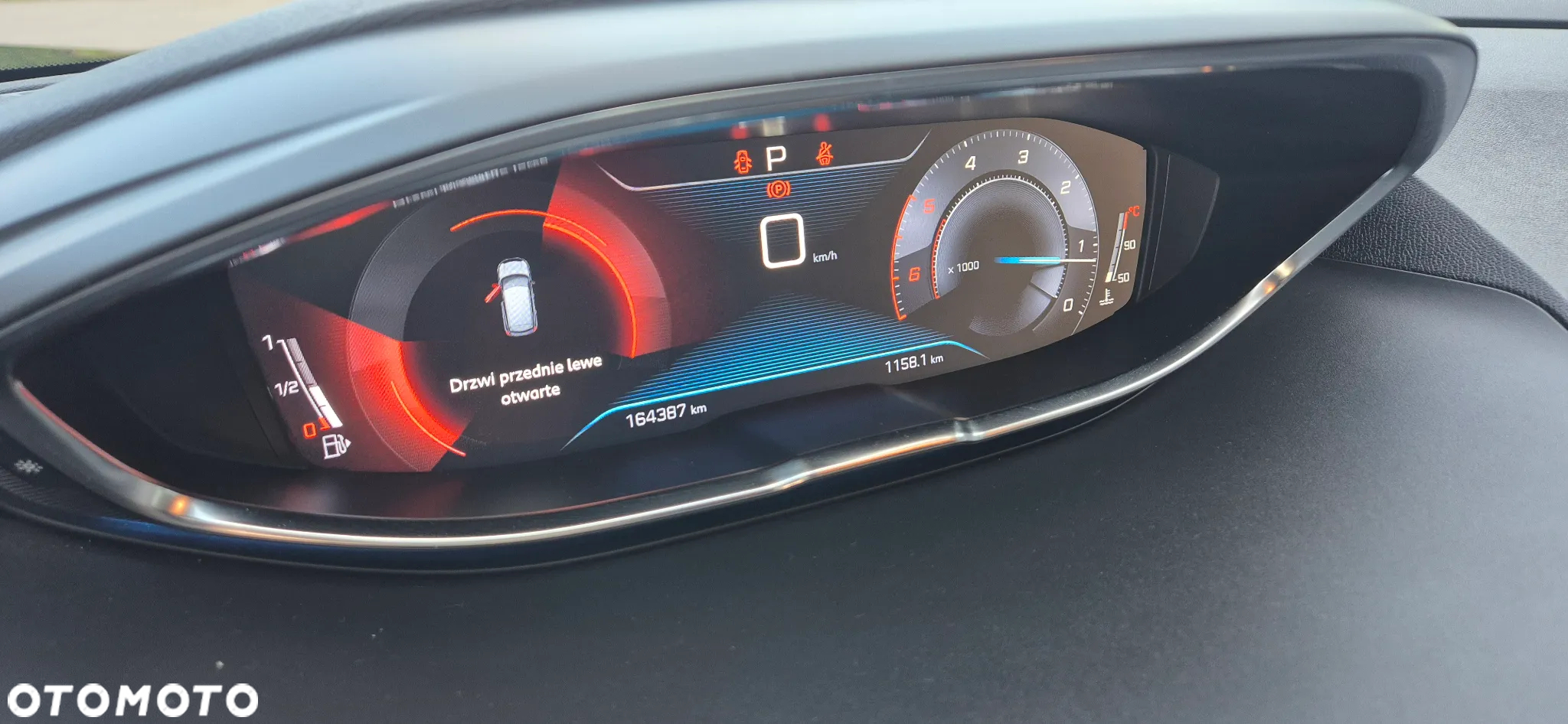 Peugeot 3008 1.5 BlueHDi Active S&S EAT8 - 13