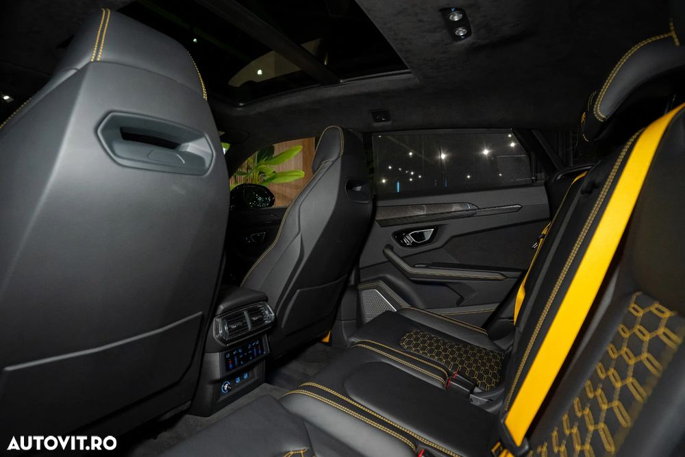 Lamborghini URUS - 17