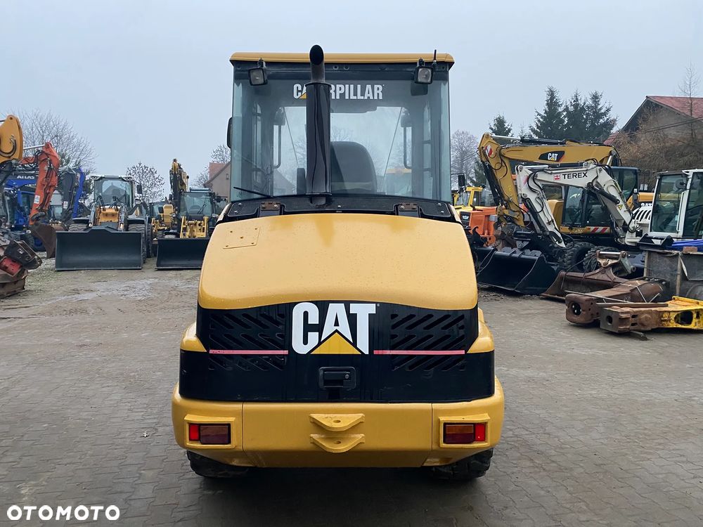 Caterpillar CAT 906, ŁYŻKA + WIDŁY, SUPER STAN, z NIEMIEC, SERWISOWANA W CAT - 6