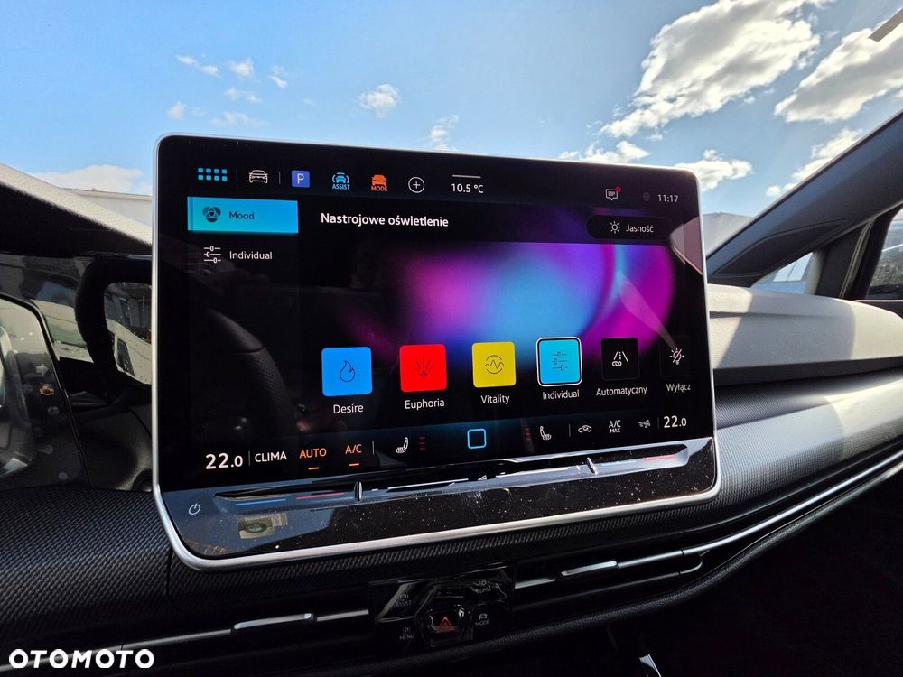 Volkswagen Golf 2.0 TDI R-Line Plus DSG - 23