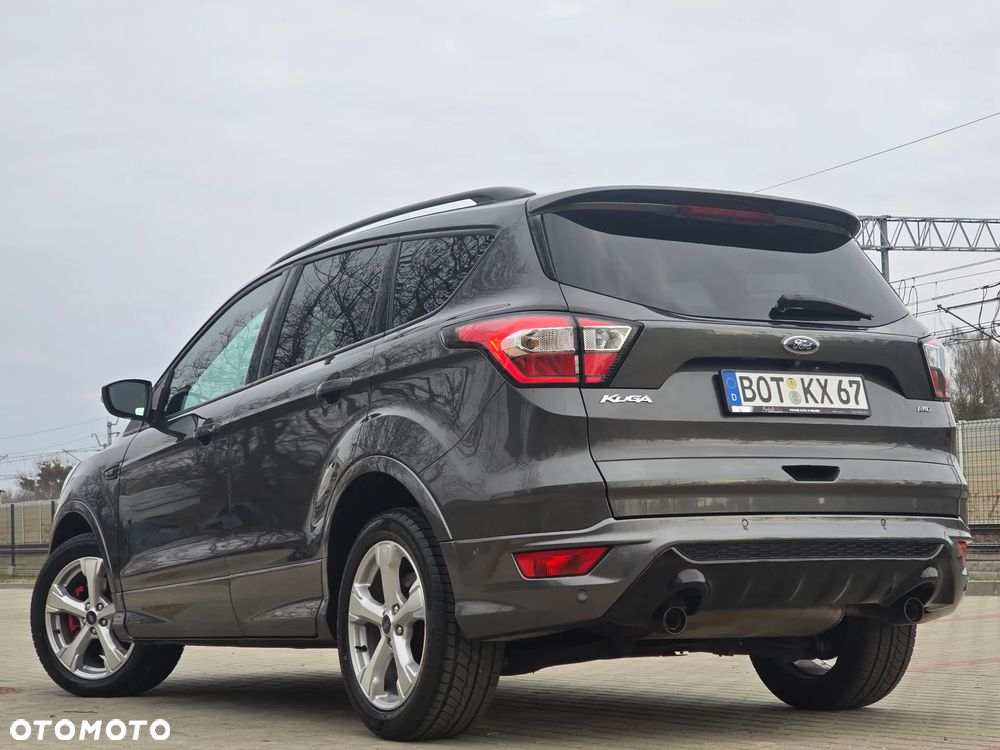 Ford Kuga 2.0 TDCi 4x4 ST-Line - 36