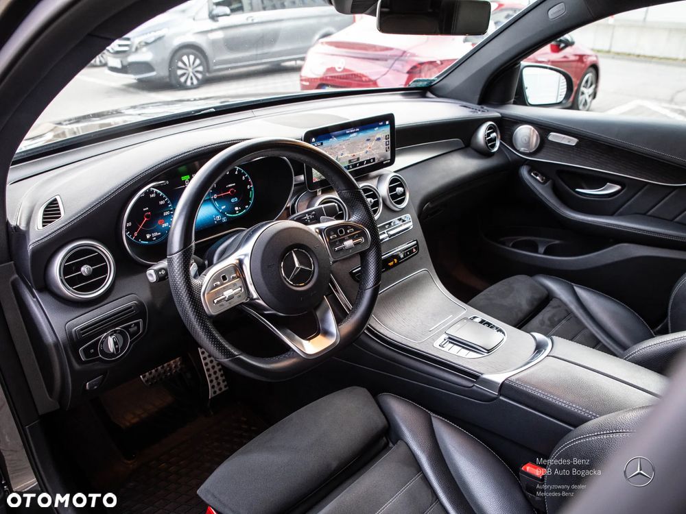 Mercedes-Benz GLC 300 de 4-Matic Business Edition - 8