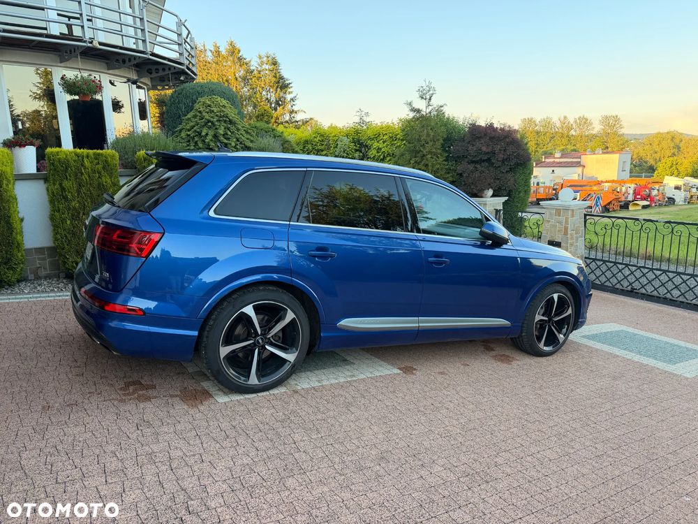 Audi Q7 - 4