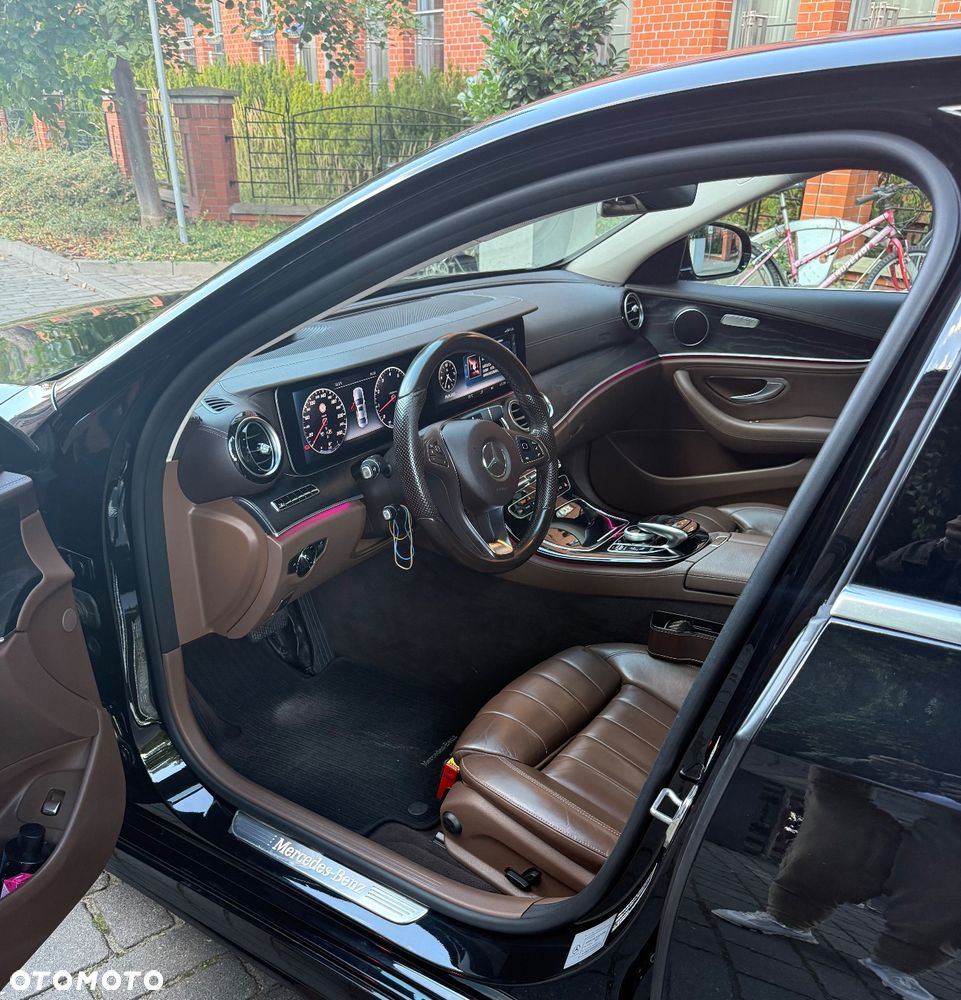 Mercedes-Benz Klasa E 400 4-Matic Avantgarde - 9