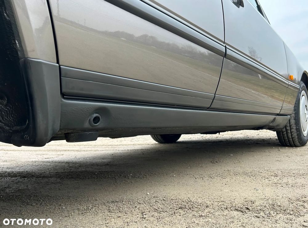 Mercedes-Benz W124 (1984-1993) - 11