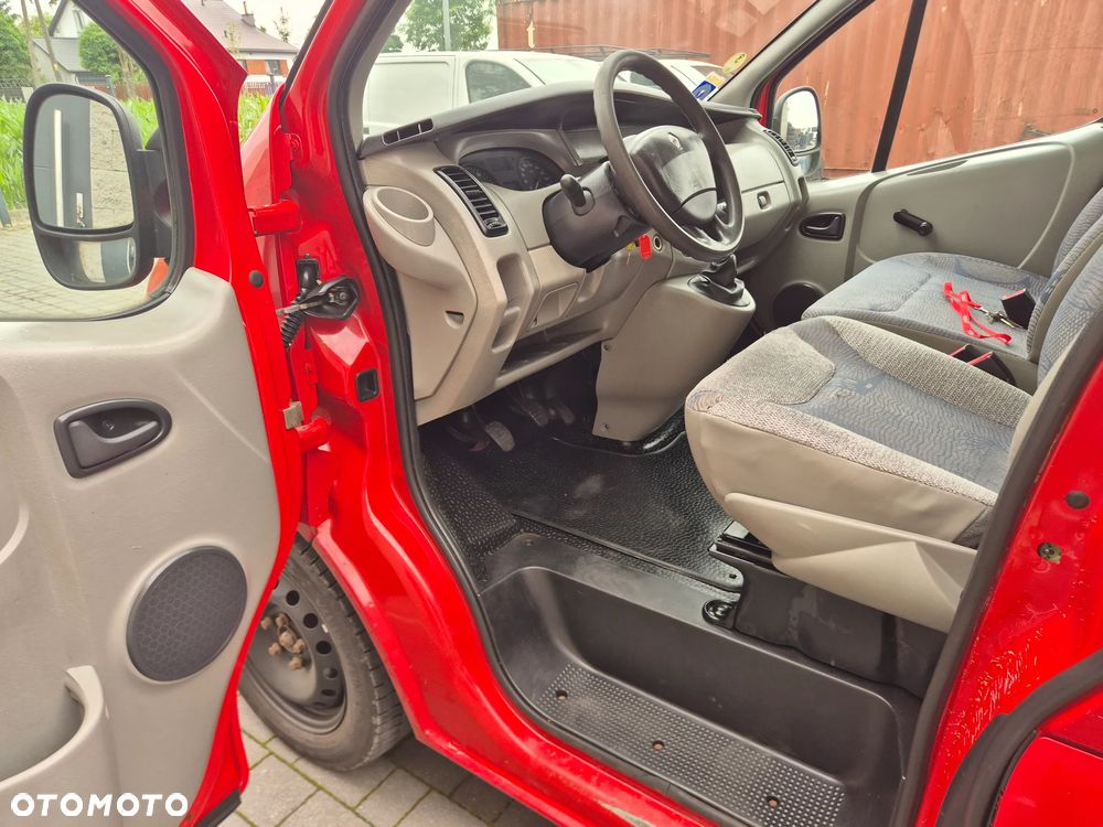 Renault Trafic - 13