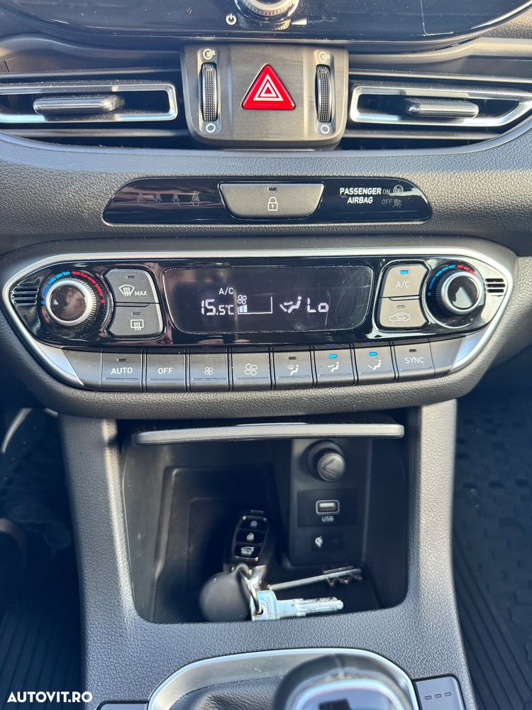 Hyundai i30 1.5 T-GDI MHEV 160CP Exclusive - 17