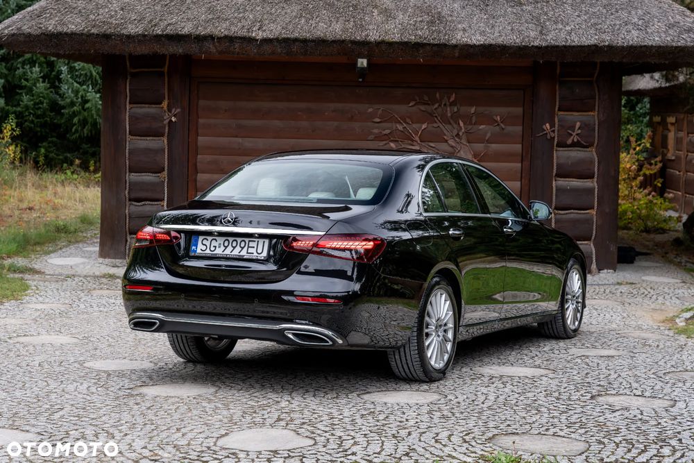 Mercedes-Benz E-Class 2021 photo 4
