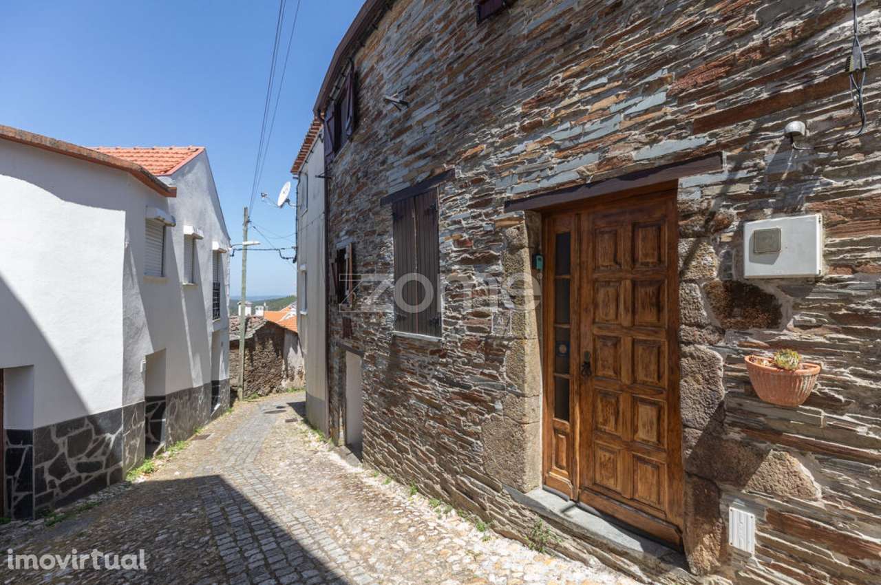 Moradia T3 Alojamento Local - Benfeita | Arganil - Grande imagem: 3/26