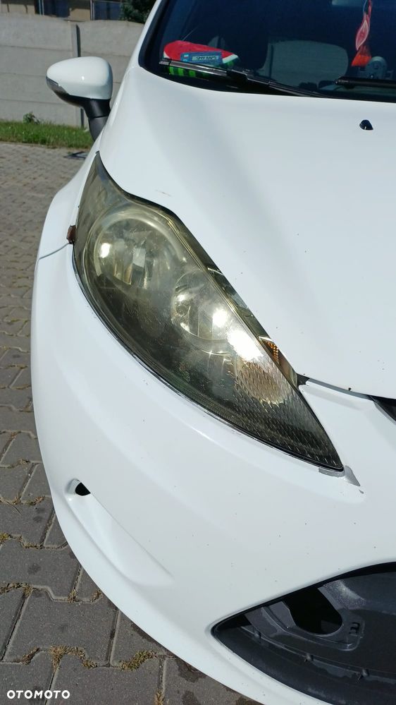 Ford Fiesta - 11