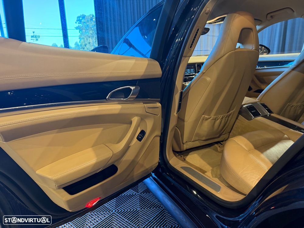 Porsche Panamera Platinum Edition - 31