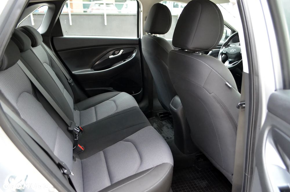 Hyundai i30 1.5 DPI Modern - 17