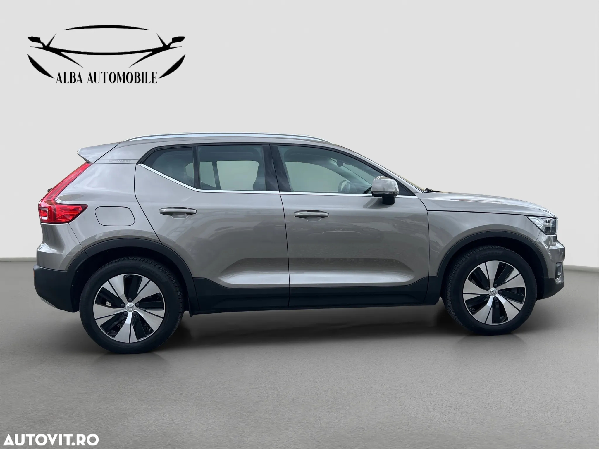 Volvo XC 40 Recharge T4 Twin Engine AT7 Inscription Expression - 4