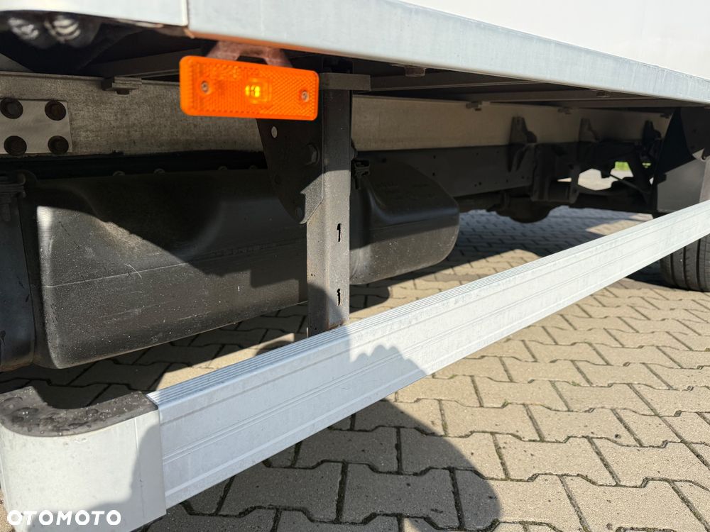 Iveco DAILY 35S15 - 32