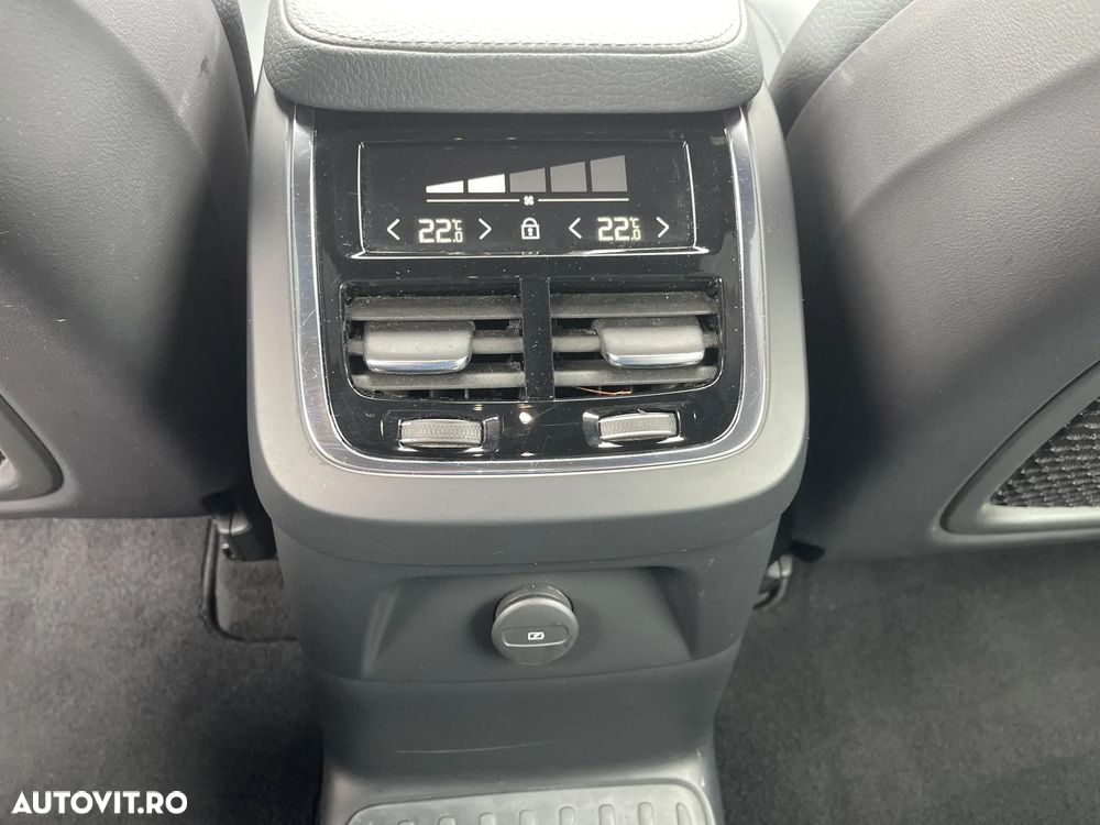 Volvo XC 90 T8 eAWD R-Design - 23