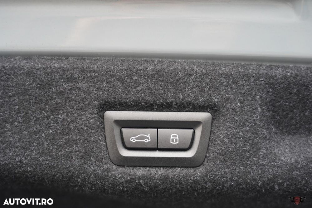 BMW Seria 5 520d xDrive Aut. - 36