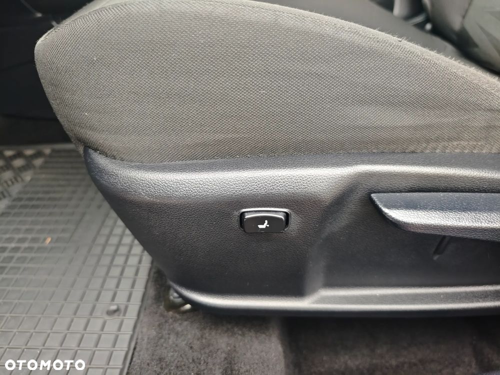 Kia Ceed 1.6 GDI L - 30