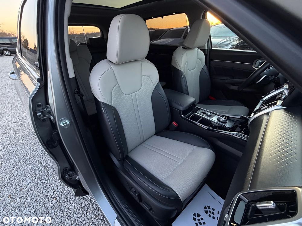 Kia Sorento - 37