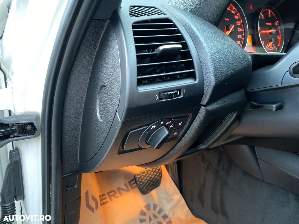 BMW Seria 1 120d DPF Aut. Edition Lifestyle - 14