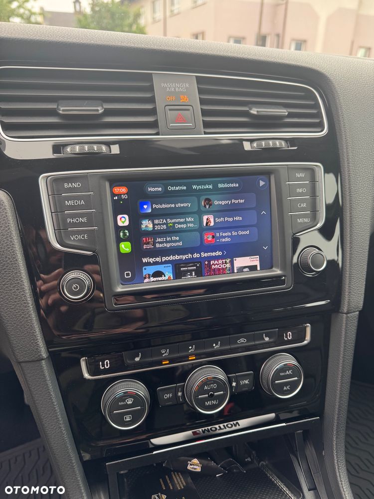 Volkswagen Golf - 23