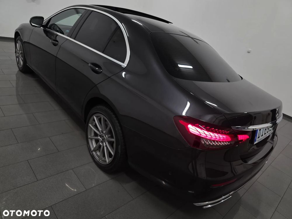 Mercedes-Benz Klasa E 300 de 9G-TRONIC AMG Line - 5