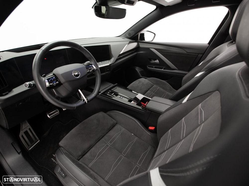 Opel Astra Sports Tourer - 9